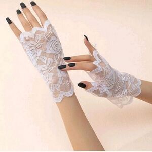 White Floral Lace Knit Scallop Trim Fingerless Gloves